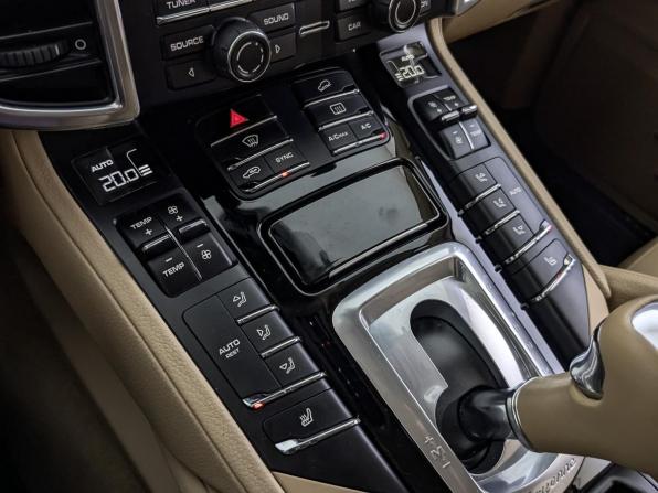 Porsche Cayenne II Рестайлинг (958) с пробегом 2015 года, цена 3 675 000 рублей, 127782 км, внедорожник, Автокод Объявления
