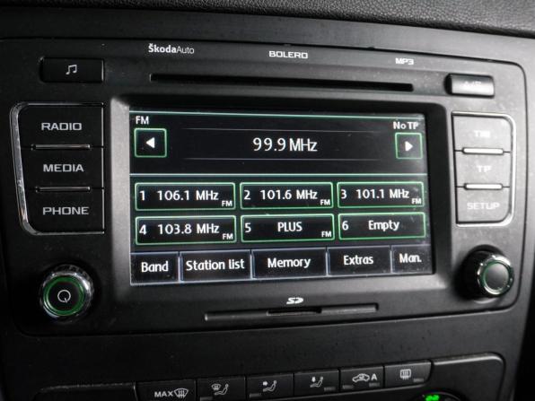 Skoda Yeti I с пробегом 2010 года, цена 949 000 рублей, 140758 км, внедорожник, Автокод Объявления