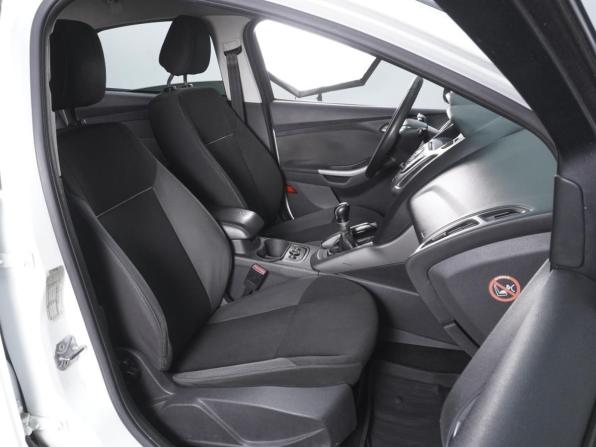 Ford Focus III с пробегом 2012 года, цена 390 000 рублей, 300984 км, седан, Автокод Объявления