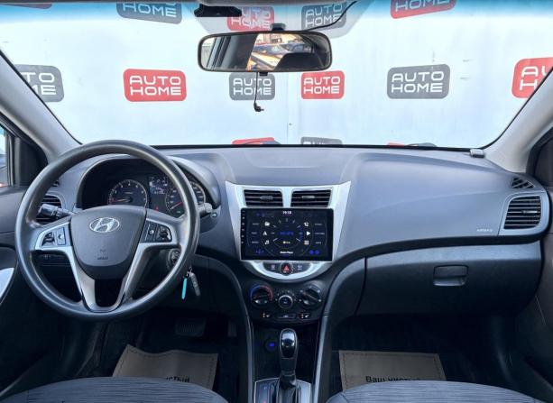 Hyundai Solaris I Рестайлинг с пробегом 2016 года, цена 899 990 рублей, 163728 км, седан, Автокод Объявления