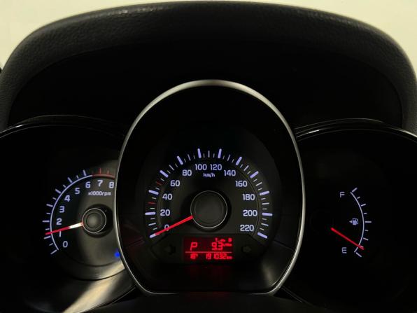 Kia Rio III Рестайлинг с пробегом 2016 года, цена 875 000 рублей, 190000 км, седан, Автокод Объявления