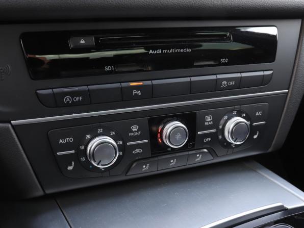 Audi A6 IV (C7) Рестайлинг с пробегом 2015 года, цена 1 640 000 рублей, 279392 км, седан, Автокод Объявления