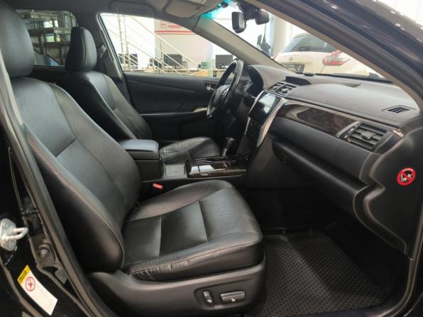 Toyota Camry VII (XV50) Рестайлинг с пробегом 2015 года, цена 1 750 000 рублей, 268328 км, седан, Автокод Объявления