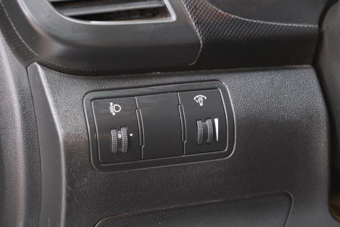 Hyundai Solaris I с пробегом 2012 года, цена 579 000 рублей, 176475 км, хэтчбек, Автокод Объявления