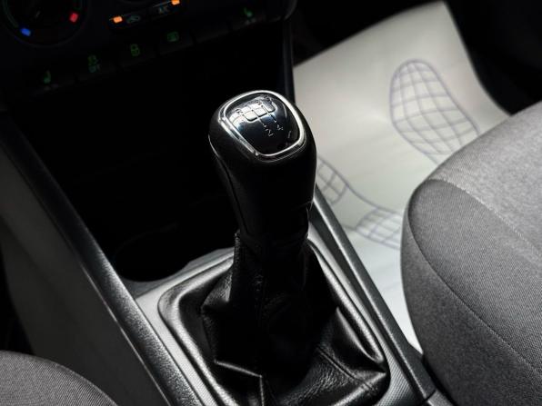 Skoda Rapid I с пробегом 2016 года, цена 919 000 рублей, 174800 км, лифтбек, Автокод Объявления