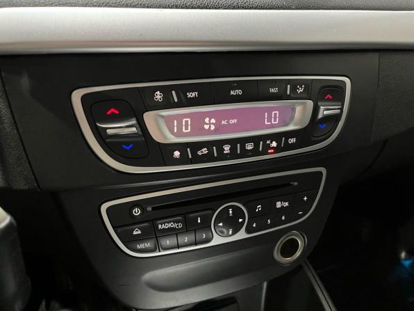 Renault Fluence I Рестайлинг с пробегом 2013 года, цена 484 000 рублей, 218010 км, седан, Автокод Объявления