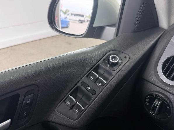 Volkswagen Tiguan I Рестайлинг с пробегом 2012 года, цена 1 329 000 рублей, 226262 км, внедорожник, Автокод Объявления