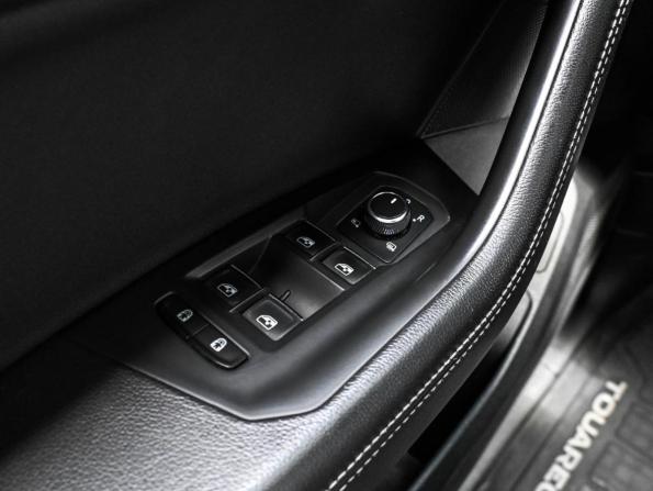 Volkswagen Touareg III с пробегом 2018 года, цена 3 899 000 рублей, 236096 км, внедорожник, Автокод Объявления