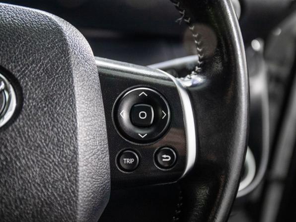 Toyota Sienta II Рестайлинг с пробегом 2020 года, цена 1 400 500 рублей, 74751 км, компактвэн, Автокод Объявления