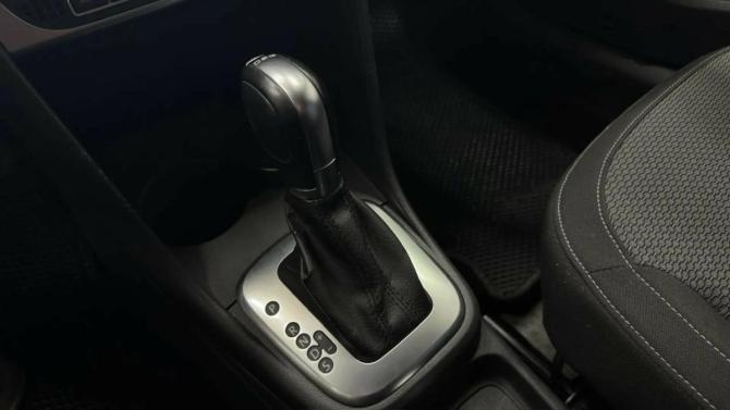 Volkswagen Polo V Рестайлинг с пробегом 2018 года, цена 1 350 700 рублей, 141940 км, седан, Автокод Объявления