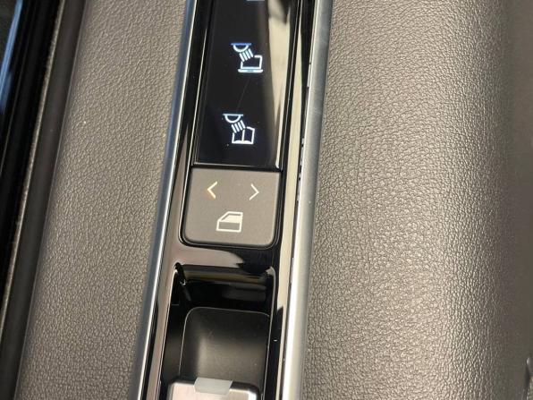 Land Rover Range Rover IV Рестайлинг с пробегом 2021 года, цена 11 600 000 рублей, 27700 км, внедорожник, Автокод Объявления