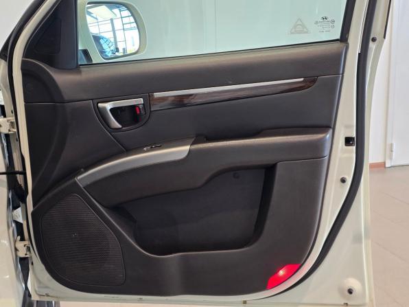 Hyundai Santa Fe II Рестайлинг с пробегом 2012 года, цена 1 645 000 рублей, 152040 км, внедорожник, Автокод Объявления