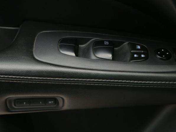 Nissan Pathfinder IV с пробегом 2015 года, цена 1 679 000 рублей, 324000 км, внедорожник, Автокод Объявления