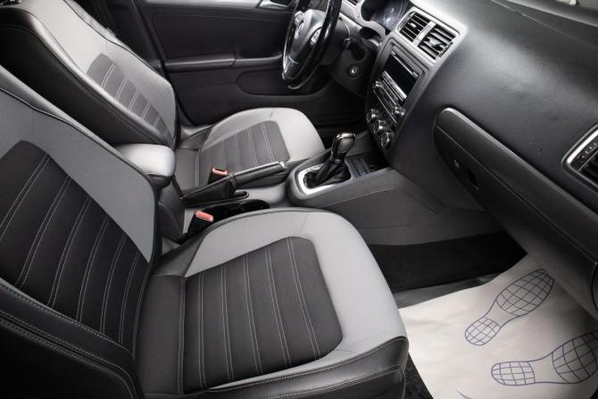 Volkswagen Jetta VI с пробегом 2012 года, цена 859 000 рублей, 224556 км, седан, Автокод Объявления
