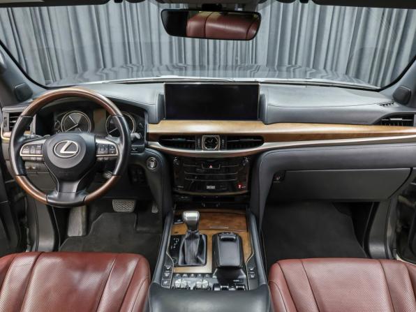 Lexus LX III Рестайлинг 2 с пробегом 2019 года, цена 8 300 000 рублей, 137681 км, внедорожник, Автокод Объявления