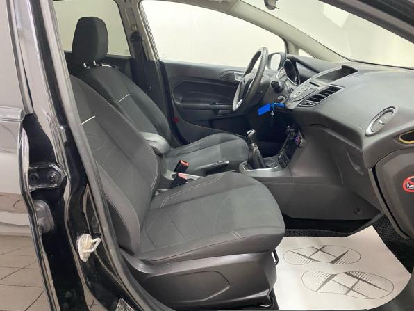 Ford Fiesta Mk6 Рестайлинг с пробегом 2015 года, цена 870 000 рублей, 98459 км, седан, Автокод Объявления