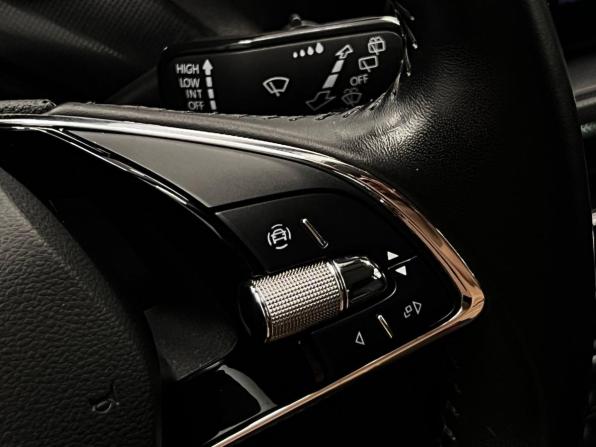 Skoda Rapid II с пробегом 2021 года, цена 1 445 000 рублей, 130266 км, лифтбек, Автокод Объявления