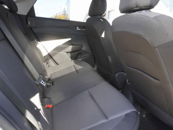 Hyundai Solaris II с пробегом 2020 года, цена 1 490 000 рублей, 72500 км, седан, Автокод Объявления