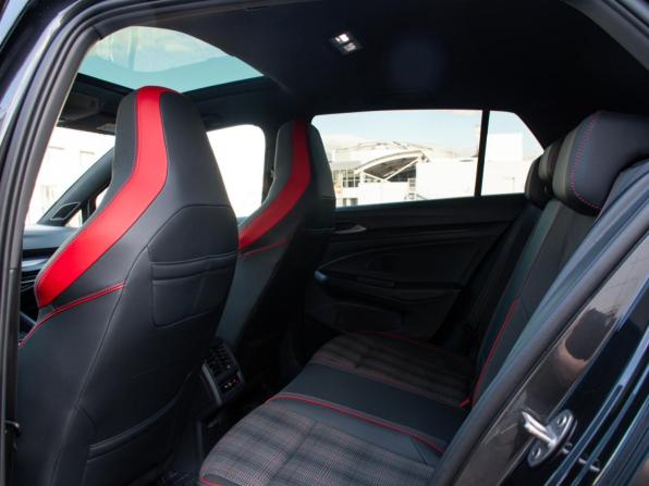Volkswagen Golf GTI VIII с пробегом 2021 года, цена 3 467 000 рублей, 80182 км, хэтчбек, Автокод Объявления