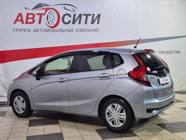 Honda Fit III Рестайлинг с пробегом 2019 года, цена 1 239 000 рублей, 88900 км, хэтчбек, Автокод Объявления