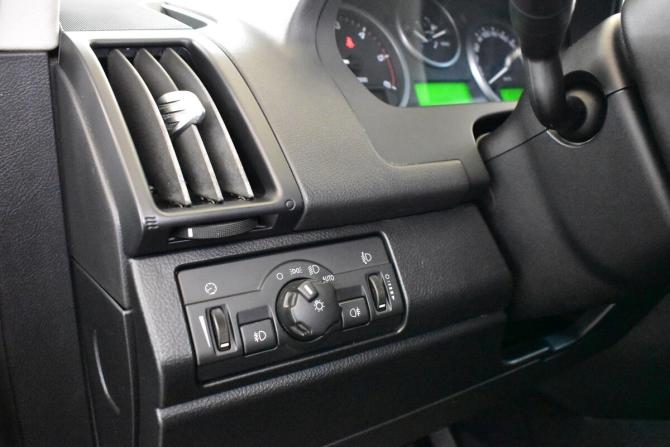 Land Rover Freelander II Рестайлинг с пробегом 2011 года, цена 1 190 000 рублей, 223338 км, внедорожник, Автокод Объявления