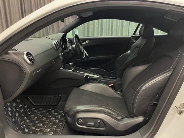 Audi TT II (8J) Рестайлинг с пробегом 2012 года, цена 1 599 000 рублей, 130000 км, купе, Автокод Объявления