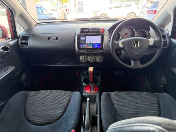 Honda Fit I с пробегом 2002 года, цена 365 000 рублей, 300731 км, хэтчбек, Автокод Объявления