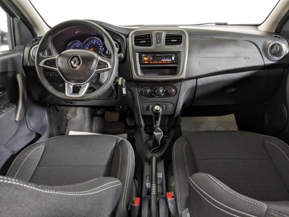 Renault Logan II Рестайлинг с пробегом 2021 года, цена 1 094 500 рублей, 70000 км, седан, Автокод Объявления