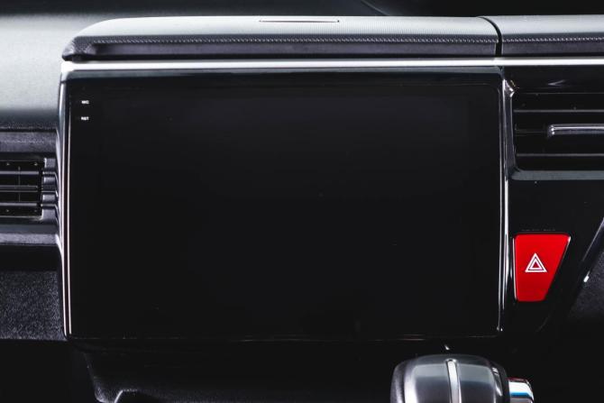 Honda Stepwgn V с пробегом 2017 года, цена 2 119 000 рублей, 106000 км, минивэн, Автокод Объявления