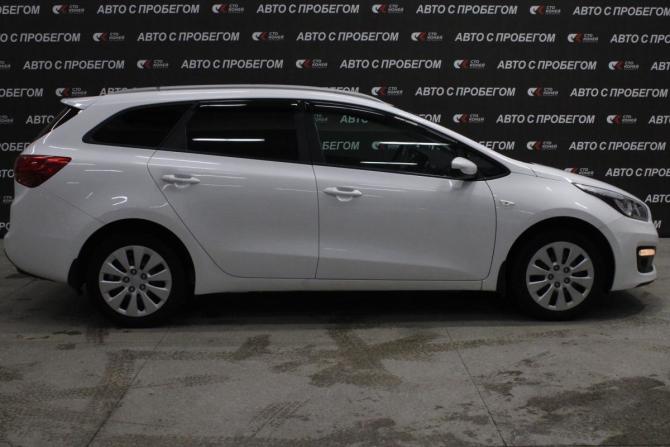 Kia Ceed II Рестайлинг с пробегом 2015 года, цена 1 048 000 рублей, 176000 км, универсал, Автокод Объявления