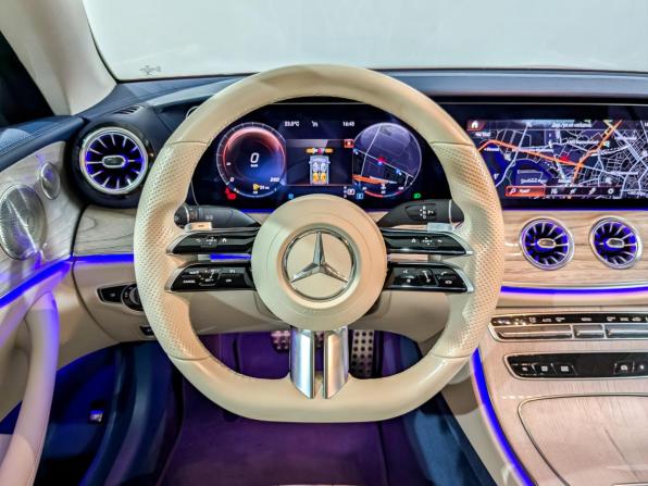 Mercedes-Benz E-Класс V (W213 S213 C238) Рестайлинг с пробегом 2021 года, цена 4 995 000 рублей, 61261 км, купе-хардтоп, Автокод Объявления