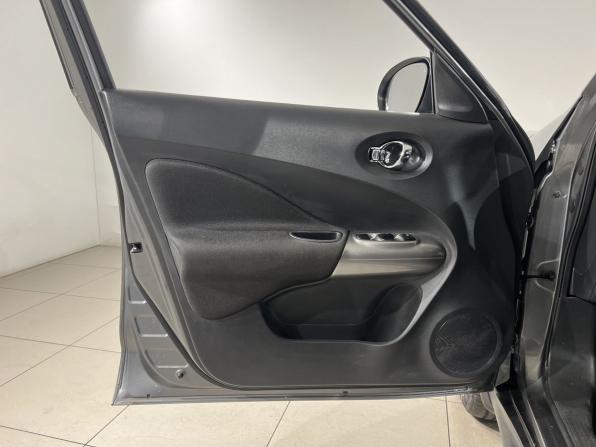 Nissan Juke I с пробегом 2011 года, цена 990 000 рублей, 121500 км, внедорожник, Автокод Объявления