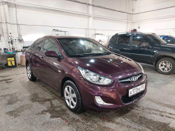 Hyundai Solaris I с пробегом 2013 года, цена 730 000 рублей, 236322 км, седан, Автокод Объявления