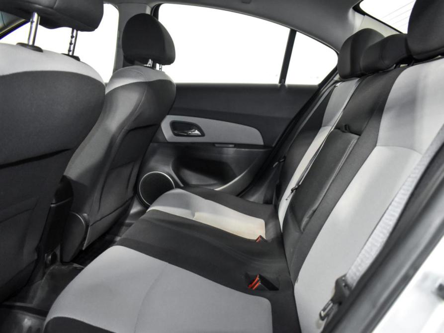 Chevrolet Cruze I Санкт-Петербург  - изображение 12