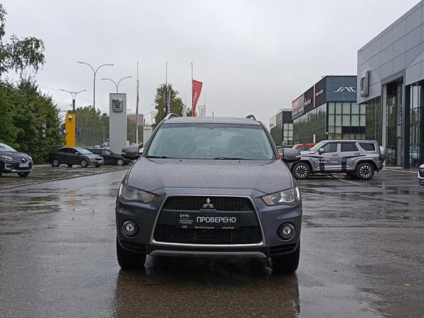 Mitsubishi Outlander II Рестайлинг с пробегом 2010 года, цена 925 000 рублей, 244929 км, внедорожник, Автокод Объявления