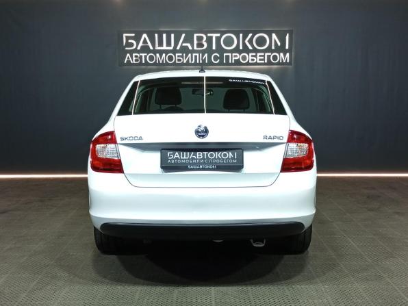 Skoda Rapid I с пробегом 2016 года, цена 1 100 000 рублей, 147998 км, лифтбек, Автокод Объявления