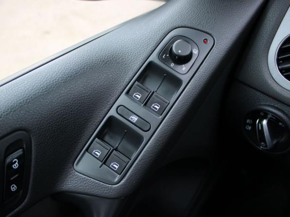 Volkswagen Tiguan I Рестайлинг с пробегом 2012 года, цена 1 129 000 рублей, 149678 км, внедорожник, Автокод Объявления