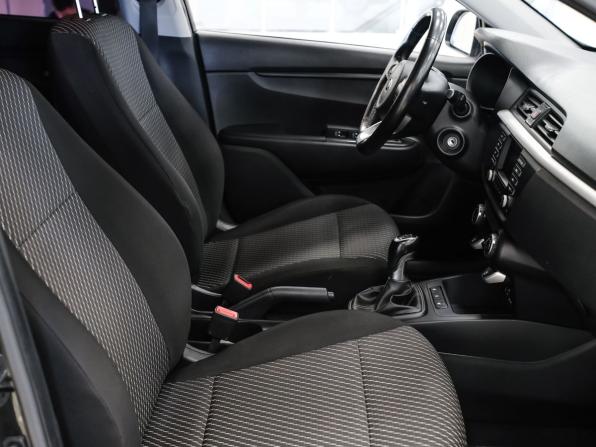 Kia Rio IV с пробегом 2019 года, цена 1 370 000 рублей, 65000 км, хэтчбек, Автокод Объявления