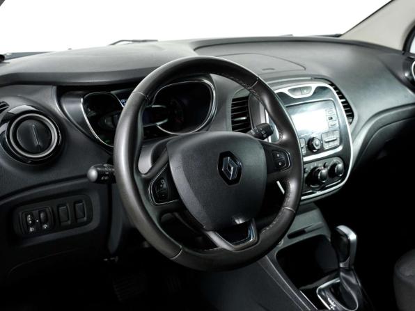 Renault Kaptur I с пробегом 2017 года, цена 934 000 рублей, 138113 км, внедорожник, Автокод Объявления