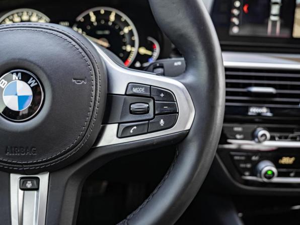 BMW 5 серии VII (G30/G31/G38) с пробегом 2017 года, цена 3 115 000 рублей, 178788 км, седан, Автокод Объявления