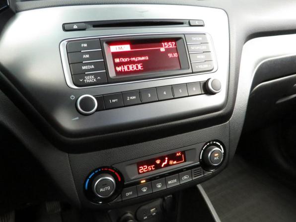 Kia Rio III Рестайлинг с пробегом 2015 года, цена 845 000 рублей, 171000 км, седан, Автокод Объявления