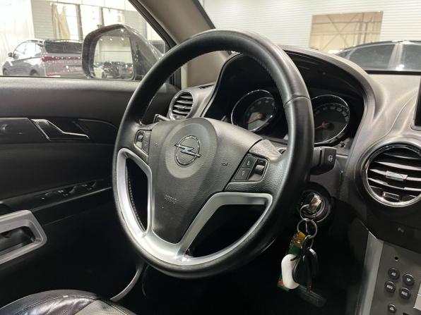 Opel Antara I Рестайлинг с пробегом 2013 года, цена 990 000 рублей, 129750 км, внедорожник, Автокод Объявления