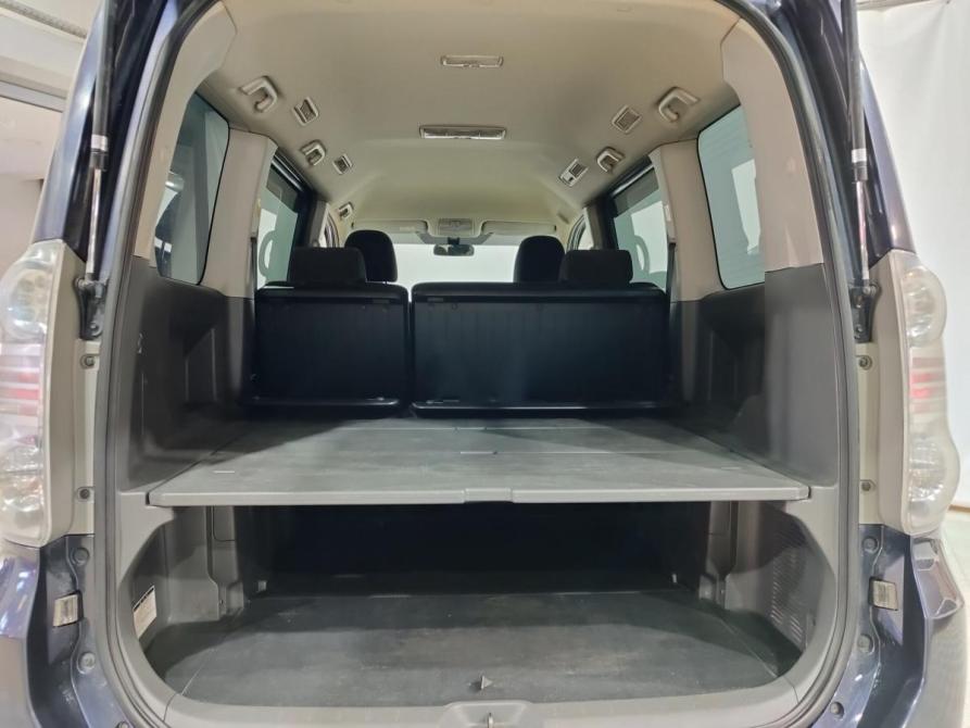 Toyota Voxy II (R70) Нижневартовск  - изображение 12