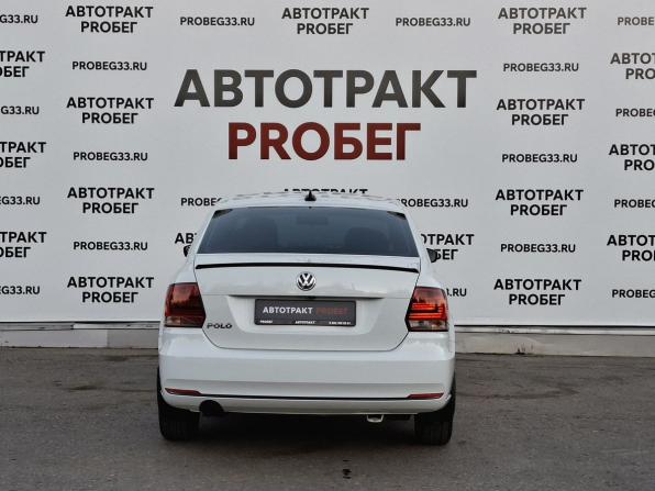 Volkswagen Polo V Рестайлинг с пробегом 2018 года, цена 975 000 рублей, 145937 км, седан, Автокод Объявления