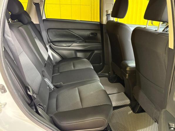 Mitsubishi Outlander III Рестайлинг 2 с пробегом 2017 года, цена 1 750 000 рублей, 187000 км, внедорожник, Автокод Объявления