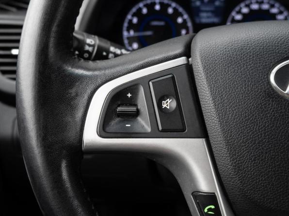 Hyundai Solaris I с пробегом 2012 года, цена 820 000 рублей, 226072 км, хэтчбек, Автокод Объявления