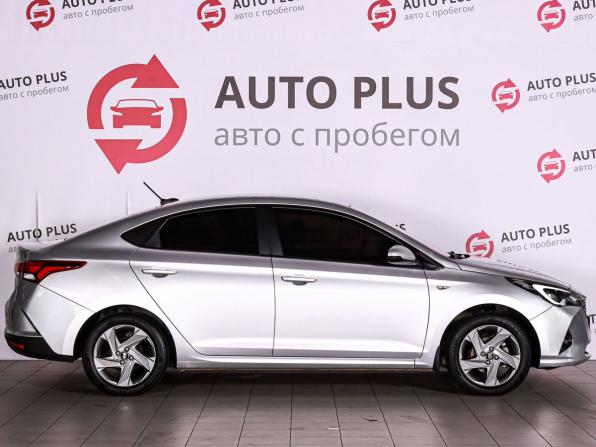Hyundai Solaris II Рестайлинг с пробегом 2021 года, цена 1 420 000 рублей, 136700 км, седан, Автокод Объявления