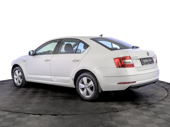 Skoda Octavia III (A7) Рестайлинг с пробегом 2020 года, цена 2 150 000 рублей, 47952 км, лифтбек, Автокод Объявления