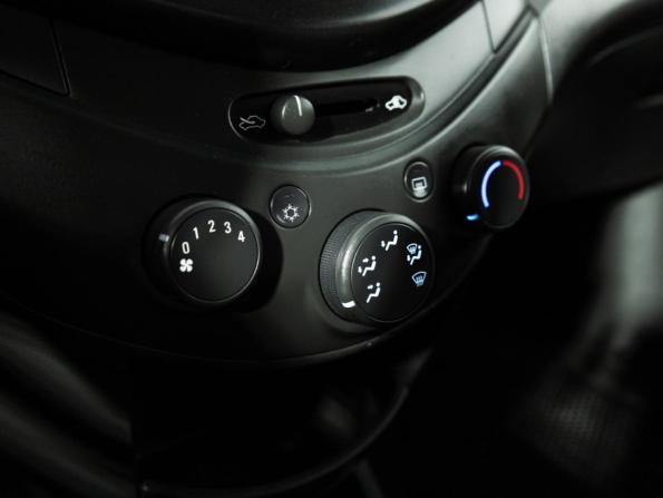 Chevrolet Spark III с пробегом 2011 года, цена 699 700 рублей, 114000 км, хэтчбек, Автокод Объявления