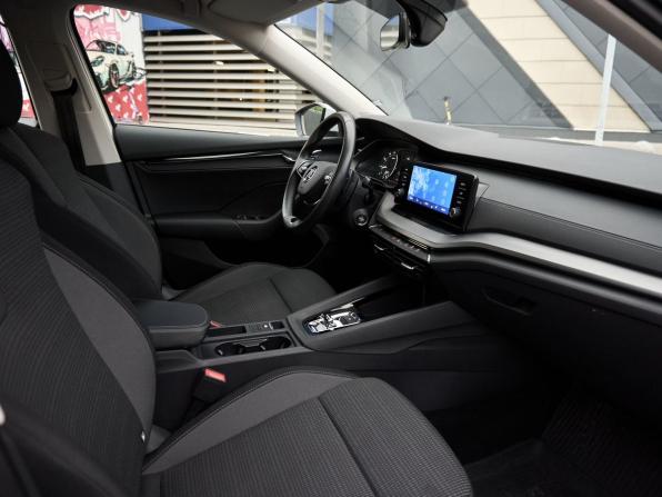 Skoda Octavia IV (A8) с пробегом 2021 года, цена 2 386 000 рублей, 92970 км, лифтбек, Автокод Объявления
